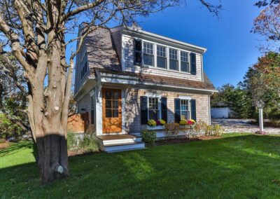 Beautiful apartment over garage on Chatham property